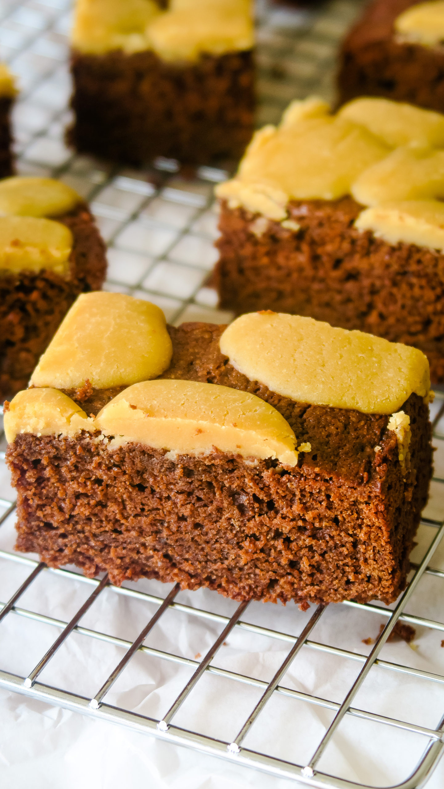 Choc fudge traybake slice