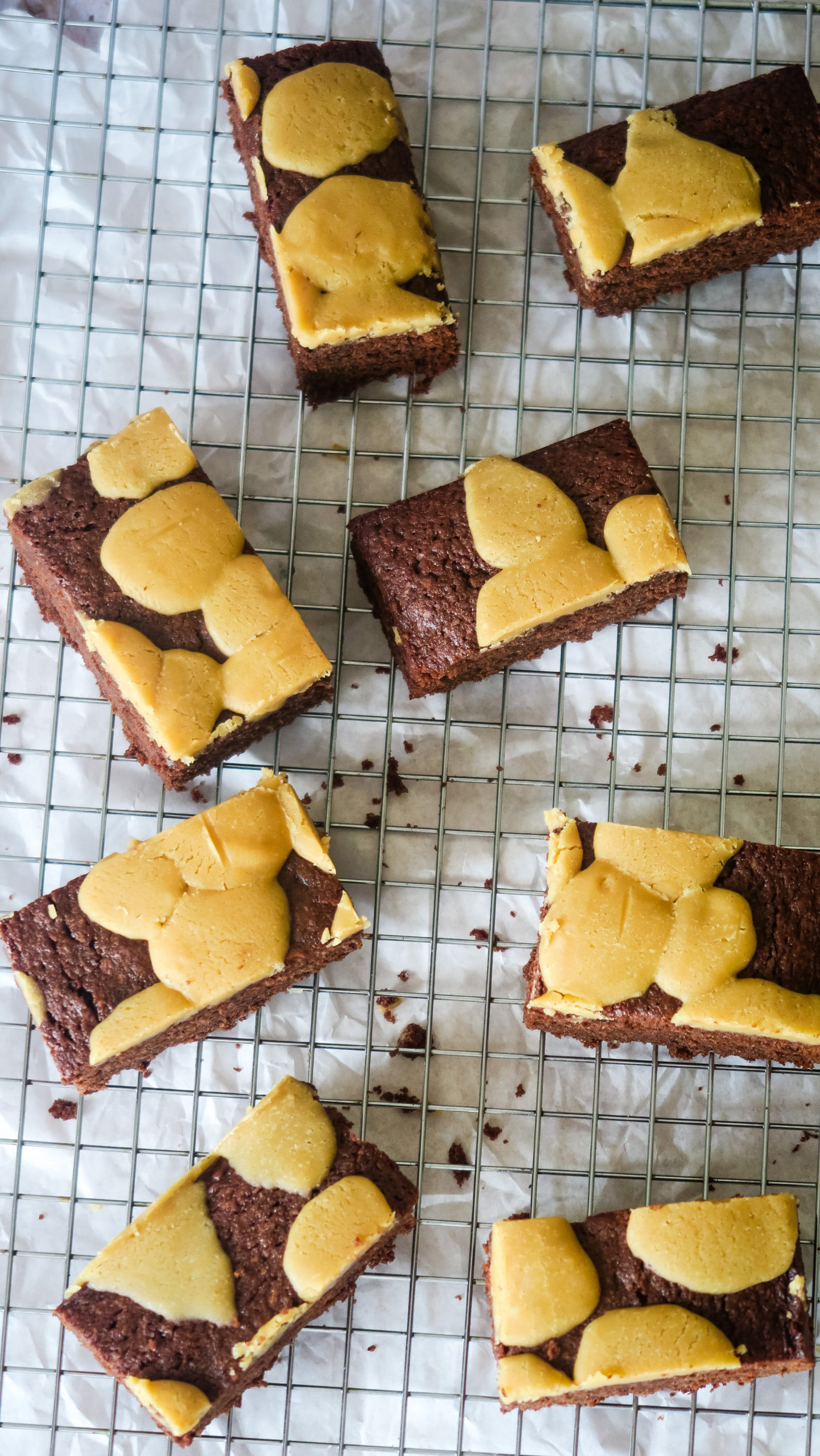 birds eye view of cakes on a cooling rack