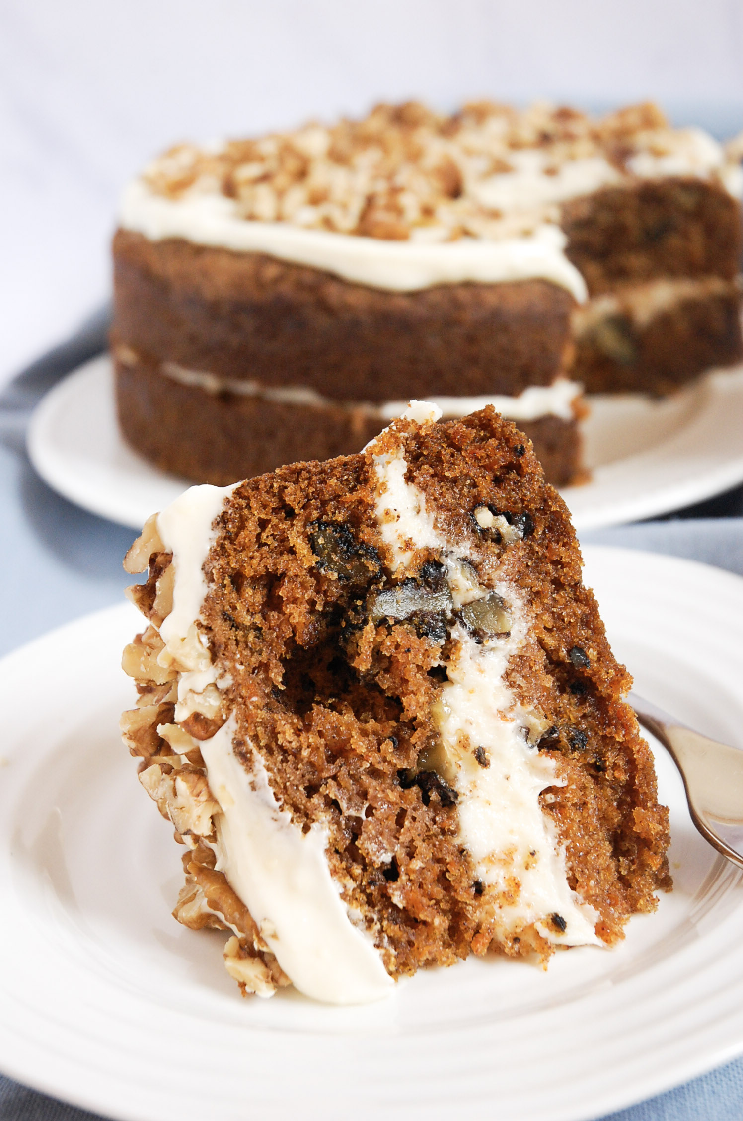 Easy Carrot and Walnut Cake | Jess Eats and Travels