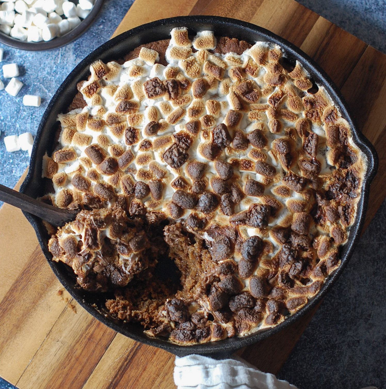 S'mores Skillet Cookie (Pizookie) - Baked Ambrosia