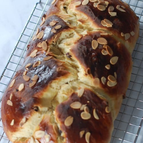 A loaf of Bulgarian easter bread