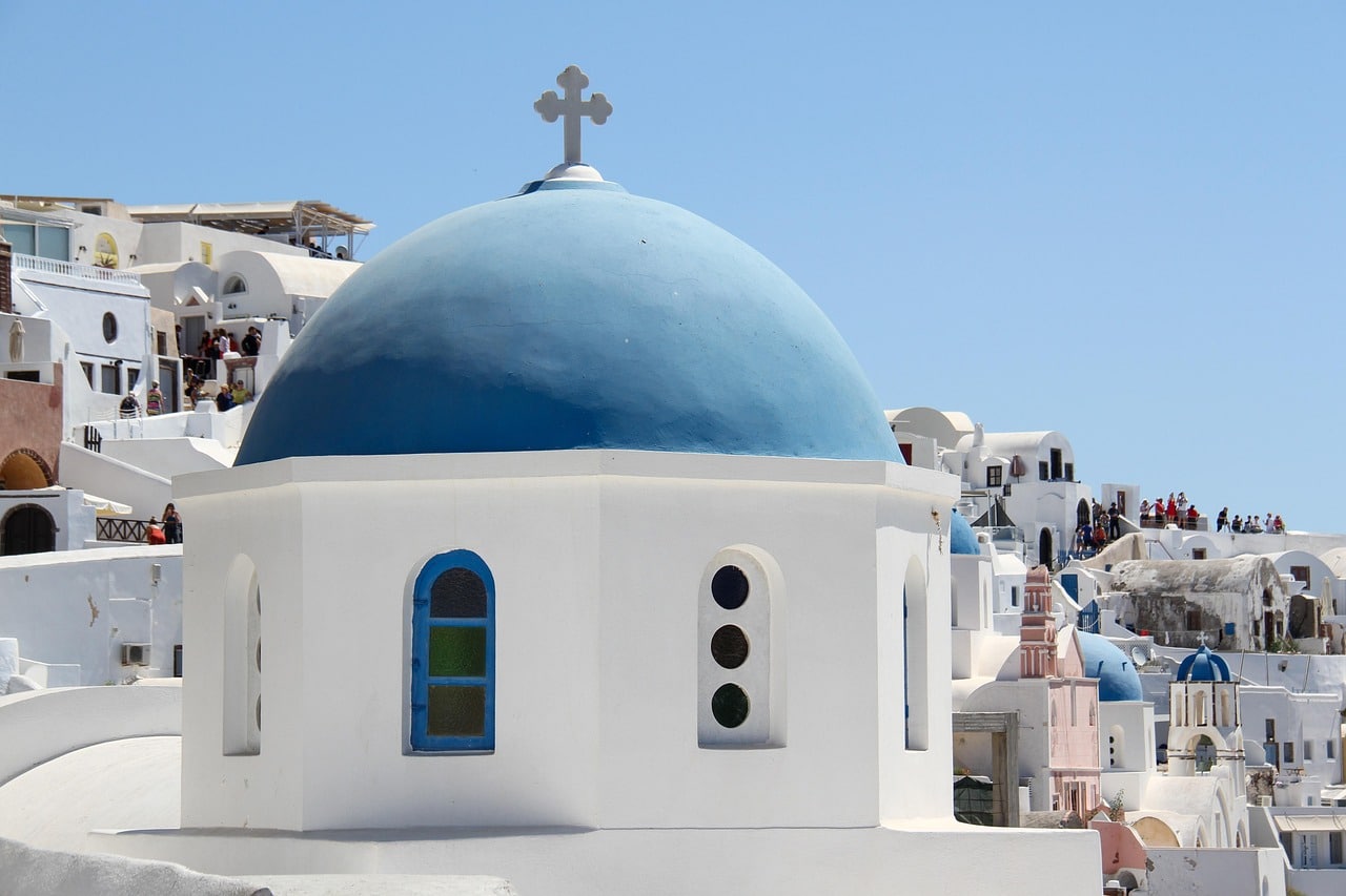 Why Santorini Is the Perfect Destination for Those Seeking Peace and Serenity